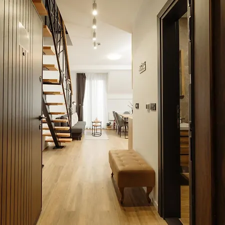 アパートホテル Nina